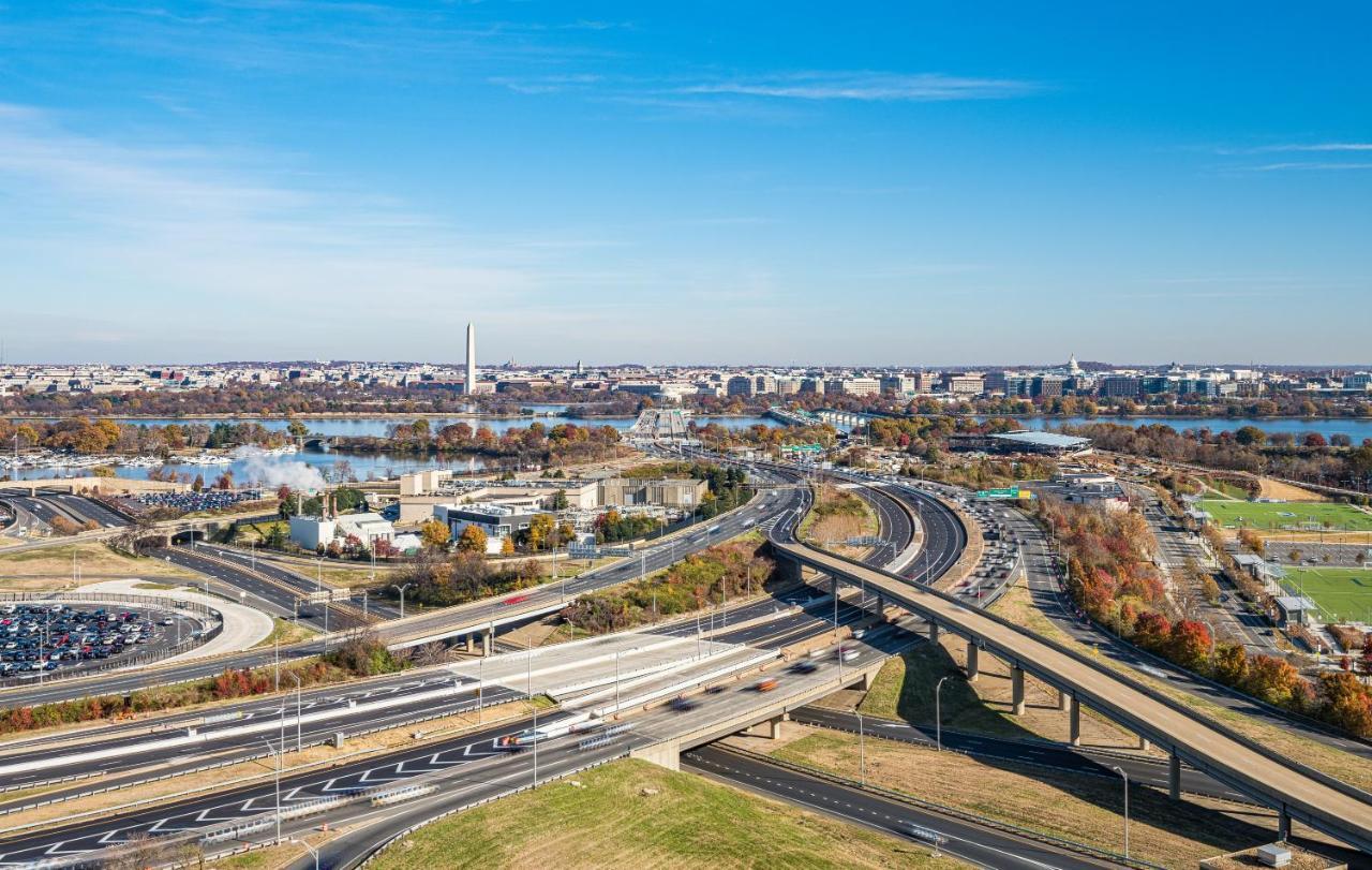 Global Luxury Suites Crystal City アーリントン エクステリア 写真